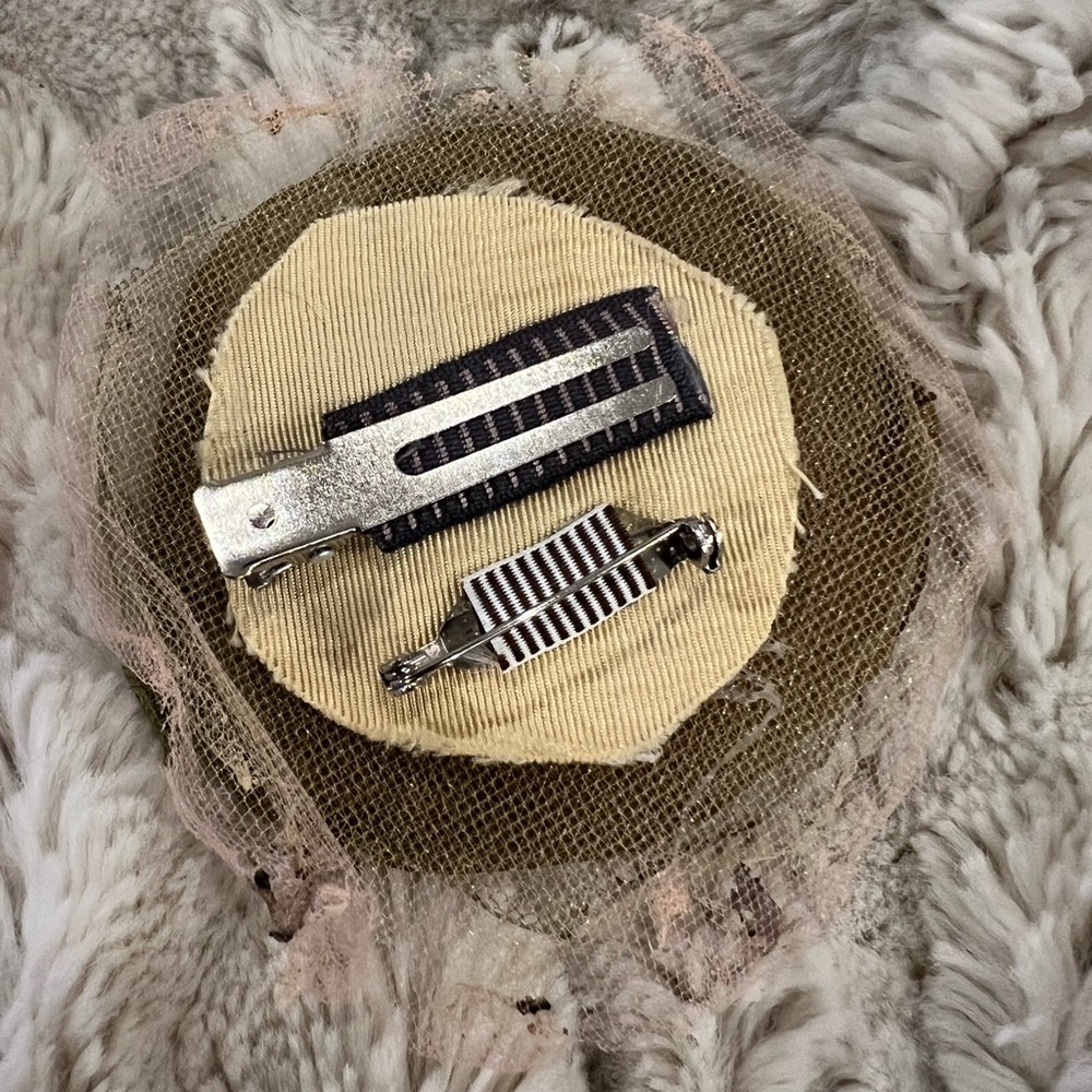 Handmade accessory - Picture 2 of 5